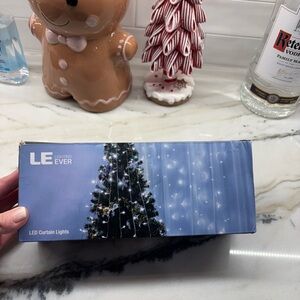 Lighting Ever LED Curtain Lights NWOT